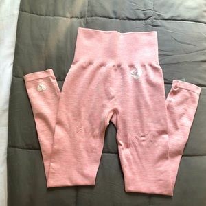 Pink seamless leggings